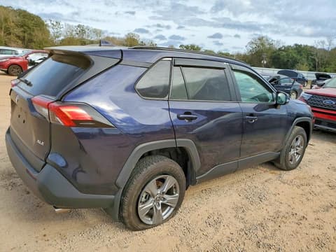 2024 Toyota RAV4, VIN 2T3W1RFV4RW330019. Фото 3 з 6 з аукціону Copart. Каталог авто зі США OpenDataCar.