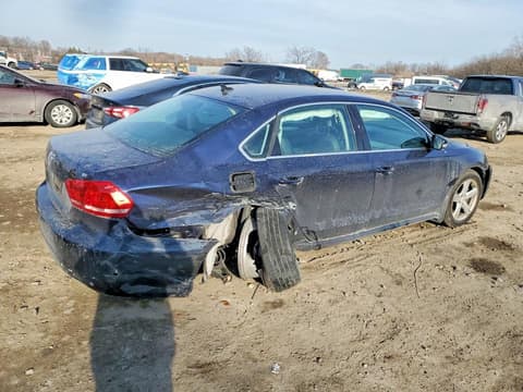 2013 Volkswagen Passat, VIN 1VWBP7A35DC099874. Фото 3 з 6 з аукціону Copart. Каталог авто зі США OpenDataCar.