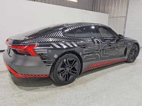 2023 Audi RS e-tron GT, VIN WAUAHBFW3P7901740. Фото 3 из 6 с аукциона Copart. Каталог авто из США OpenDataCar.