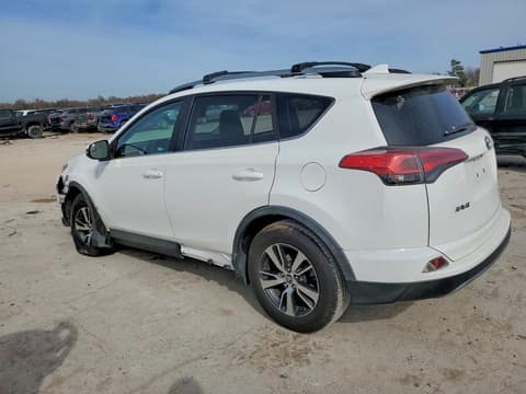 2017 Toyota RAV4, VIN 2T3WFREV3HW313035. Фото 2 з 6 з аукціону Copart. Каталог авто зі США OpenDataCar.