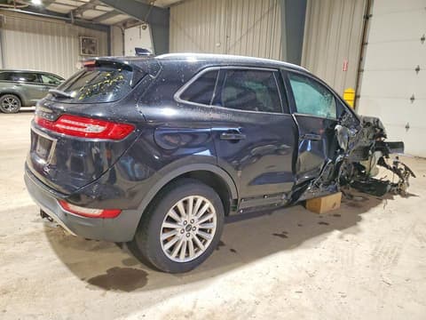 2019 Lincoln MKC, VIN 5LMCJ1C91KUL00385. Фото 3 из 6 с аукциона Copart. Каталог авто из США OpenDataCar.