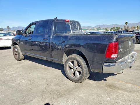 2019 Ram 1500, VIN 1C6RR7TT1KS575458. Фото 2 з 6 з аукціону Copart. Каталог авто зі США OpenDataCar.