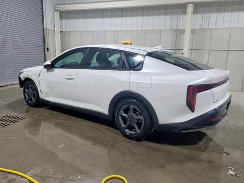 2025 Kia K4, VIN 3KPFT4DE2SE090244. Фото 2 з 6 з аукціону Copart. Каталог авто зі США OpenDataCar.