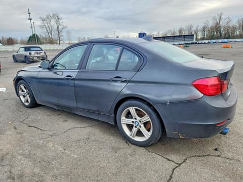 2013 Bmw 3 Series, VIN WBA3C1C55DF437168. Фото 2 з 6 з аукціону Copart. Каталог авто зі США OpenDataCar.