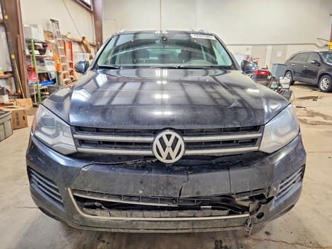 2013 Volkswagen Touareg, VIN WVGEF9BPXDD002707. Zdjęcie 5 z 6 z aukcji Copart. Katalog aut z USA OpenDataCar.