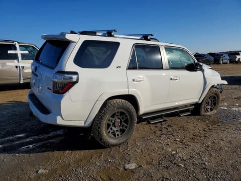 2024 Toyota 4Runner, VIN JTENU5JR4R6223927. Фото 3 з 6 з аукціону Copart. Каталог авто зі США OpenDataCar.