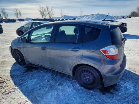 2013 Honda Fit, VIN LUCGE8H5XD3000215. Фото 2 з 6 з аукціону Copart. Каталог авто зі США OpenDataCar.