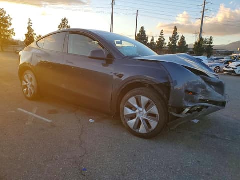 2023 Tesla Model Y, VIN 7SAYGDEE8PA109313. Zdjęcie 4 z 6 z aukcji Copart. Katalog aut z USA OpenDataCar.