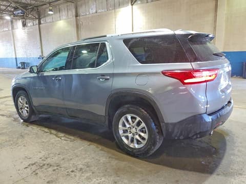 2018 Chevrolet Traverse, VIN 1GNEVGKW0JJ112303. Фото 2 из 6 с аукциона Copart. Каталог авто из США OpenDataCar.