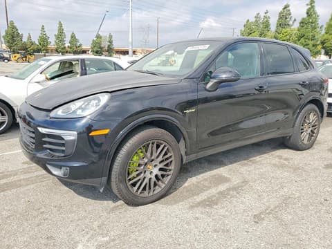 2017 Porsche Cayenne, VIN WP1AE2A20HLA75579. Фото 1 з 6 з аукціону Copart. Каталог авто зі США OpenDataCar.
