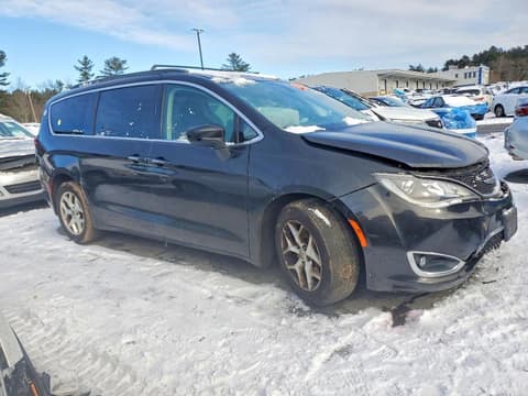2017 Chrysler Pacifica, VIN 2C4RC1BG3HR823859. Фото 4 з 6 з аукціону Copart. Каталог авто зі США OpenDataCar.