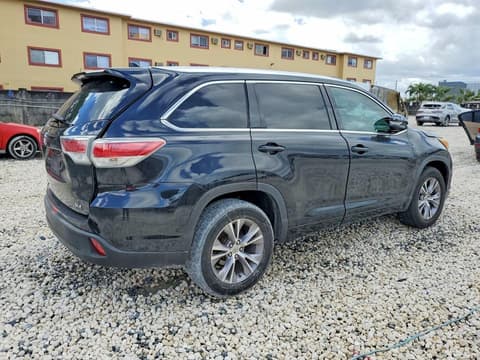 2015 Toyota Highlander, VIN 5TDKKRFH7FS083016. Photo 3 of 6 from Copart auction. OpenDataCar US salvage catalog.