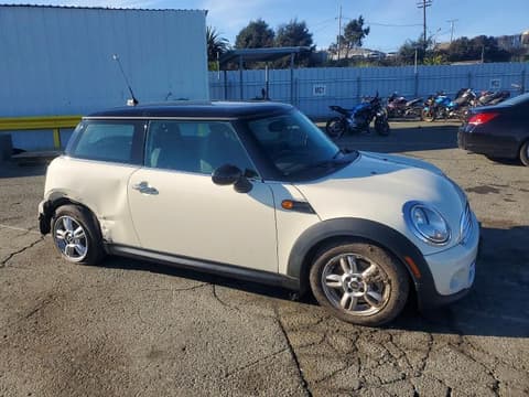 2013 Mini Cooper, VIN WMWSU3C56DT545482. Фото 4 з 6 з аукціону Copart. Каталог авто зі США OpenDataCar.