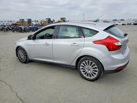 2012 Ford Focus, VIN 1FAHP3N21CL273998. Фото 2 из 6 с аукциона Copart. Каталог авто из США OpenDataCar.