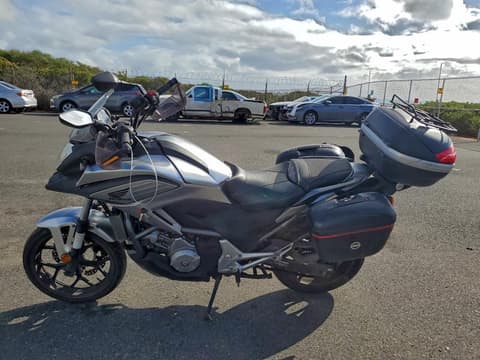 2012 Honda NC700, VIN JH2RC6315CK000176. Фото 3 з 6 з аукціону Copart. Каталог авто зі США OpenDataCar.