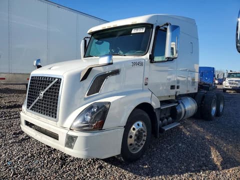 2016 Volvo VNL, VIN 4V4NC9EH4GN975280. Фото 2 з 6 з аукціону Copart. Каталог авто зі США OpenDataCar.