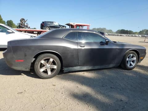2013 Dodge Challenger, VIN 2C3CDYAG2DH662938. Фото 3 з 6 з аукціону Copart. Каталог авто зі США OpenDataCar.