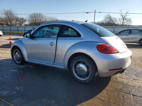 2013 Volkswagen Beetle, VIN 3VWHP7AT4DM614758. Фото 2 з 6 з аукціону Copart. Каталог авто зі США OpenDataCar.