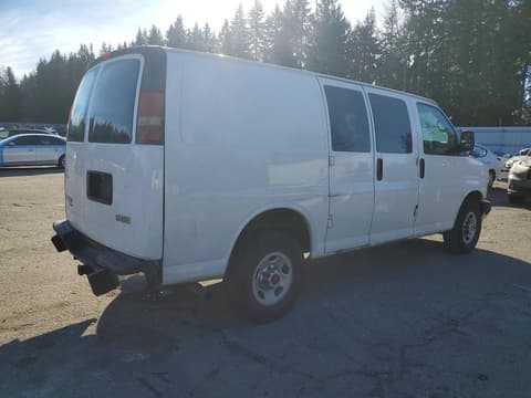 2015 Gmc Savana 2500, VIN 1GTW7FCF8F1904612. Фото 3 з 6 з аукціону Copart. Каталог авто зі США OpenDataCar.