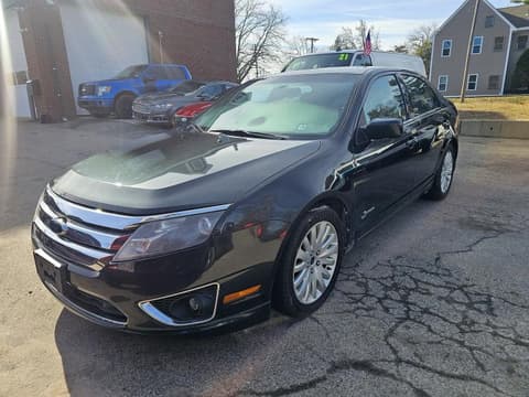 2010 Ford Fusion, VIN 3FADP0L34AR142765. Фото 2 з 6 з аукціону Copart. Каталог авто зі США OpenDataCar.