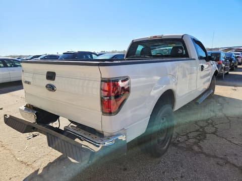 2010 Ford F-150 Lightning, VIN 1FTMF1CW1AKB23883. Фото 3 з 6 з аукціону Copart. Каталог авто зі США OpenDataCar.