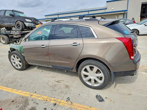 2016 Cadillac SRX, VIN 3GYFNCE3XGS563182. Фото 2 з 6 з аукціону Copart. Каталог авто зі США OpenDataCar.
