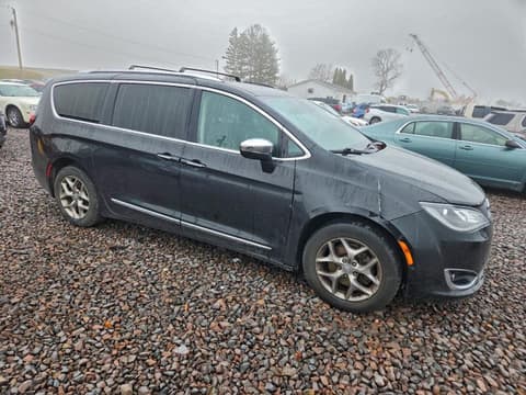 2018 Chrysler Pacifica, VIN 2C4RC1GG2JR258129. Фото 4 з 6 з аукціону Copart. Каталог авто зі США OpenDataCar.