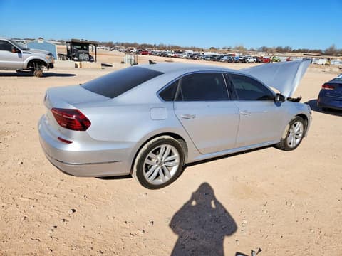 2018 Volkswagen Passat, VIN 1VWBA7A30JC008331. Фото 3 з 6 з аукціону Copart. Каталог авто зі США OpenDataCar.