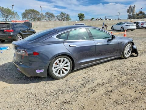 2018 Tesla Model S, VIN 5YJSA1E23JF261860. Фото 3 з 6 з аукціону Copart. Каталог авто зі США OpenDataCar.