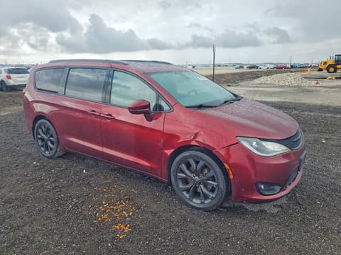 2019 Chrysler Pacifica, VIN 2C4RC1GG2KR720366. Фото 4 з 6 з аукціону Copart. Каталог авто зі США OpenDataCar.