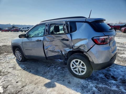 2018 Jeep Compass, VIN 3C4NJCAB5JT411578. Фото 2 з 6 з аукціону Copart. Каталог авто зі США OpenDataCar.