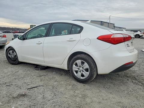 2015 Kia Forte, VIN KNAFX4A68F5428150. Фото 2 з 6 з аукціону Copart. Каталог авто зі США OpenDataCar.
