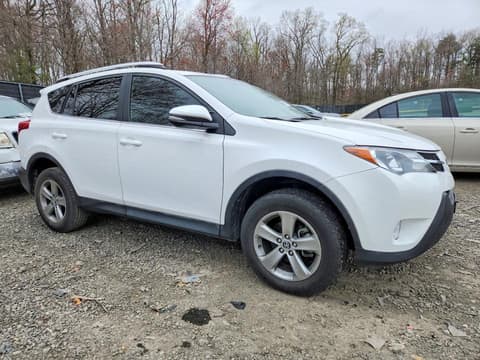 2015 Toyota RAV4, VIN 2T3WFREV3FW231514. Фото 4 з 6 з аукціону Copart. Каталог авто зі США OpenDataCar.