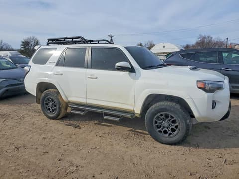 2024 Toyota 4Runner, VIN JTELU5JR2R6247487. Фото 4 з 6 з аукціону Copart. Каталог авто зі США OpenDataCar.