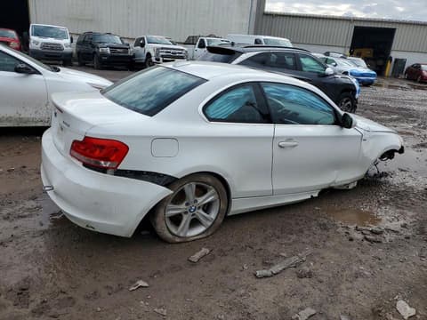 2013 Bmw 1 Series, VIN WBAUP9C55DVS95286. Фото 3 з 6 з аукціону Copart. Каталог авто зі США OpenDataCar.