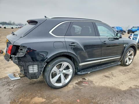 2018 Bentley Bentayga, VIN SJAAC2ZV6JC017957. Фото 3 из 6 с аукциона Copart. Каталог авто из США OpenDataCar.
