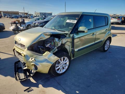 2013 Kia Soul, VIN KNDJT2A51D7627532. Фото 1 з 6 з аукціону Copart. Каталог авто зі США OpenDataCar.