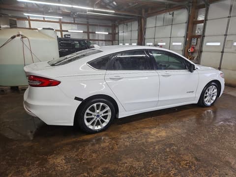 2019 Ford Fusion, VIN 3FA6P0LU8KR241091. Фото 3 з 6 з аукціону Copart. Каталог авто зі США OpenDataCar.