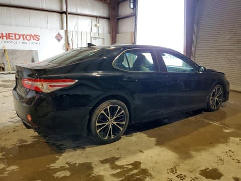 2020 Toyota Camry, VIN 4T1J11AK0LU324243. Zdjęcie 3 z 6 z aukcji Copart. Katalog aut z USA OpenDataCar.