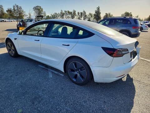 2022 Tesla Model 3, VIN 5YJ3E1EA8NF299235. Фото 2 з 6 з аукціону Copart. Каталог авто зі США OpenDataCar.