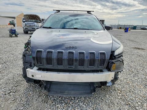 2016 Jeep Cherokee, VIN 1C4PJLCB7GW114241. Фото 5 з 6 з аукціону Copart. Каталог авто зі США OpenDataCar.