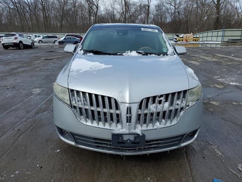 2010 Lincoln MKT, VIN 2LMHJ5AR1ABJ08072. Фото 5 из 6 с аукциона Copart. Каталог авто из США OpenDataCar.