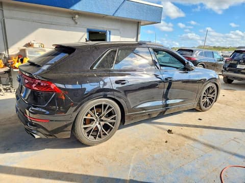 2020 Audi SQ8, VIN WA1CWAF10LD022671. Фото 3 из 6 с аукциона Copart. Каталог авто из США OpenDataCar.