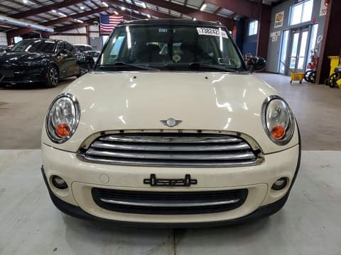 2011 Mini Cooper Clubman, VIN WMWZF3C51BT188900. Фото 5 з 6 з аукціону Copart. Каталог авто зі США OpenDataCar.