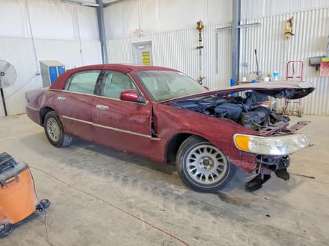 1998 Lincoln Town Car, VIN 1LNFM83W6WY718994. Фото 4 з 6 з аукціону Copart. Каталог авто зі США OpenDataCar.