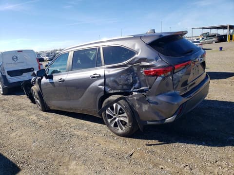 2023 Toyota Highlander, VIN 5TDKDRBH4PS022546. Фото 2 з 6 з аукціону Copart. Каталог авто зі США OpenDataCar.