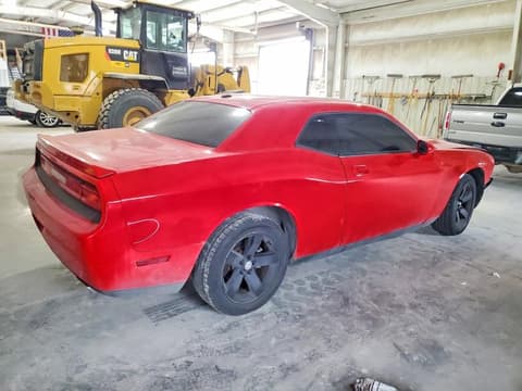2010 Dodge Challenger, VIN 2B3CJ5DT4AH260248. Фото 3 з 6 з аукціону Copart. Каталог авто зі США OpenDataCar.