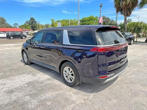 2023 Kia Carnival, VIN KNDNB4H37P6215209. Фото 3 з 6 з аукціону Copart. Каталог авто зі США OpenDataCar.