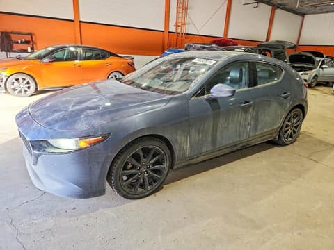 2020 Mazda 3, VIN JM1BPAMM1L1166582. Фото 1 з 6 з аукціону Copart. Каталог авто зі США OpenDataCar.