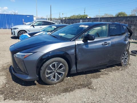 2024 Lexus RZ 300e, VIN JTJABABB2RA005644. Фото 1 из 6 с аукциона Copart. Каталог авто из США OpenDataCar.